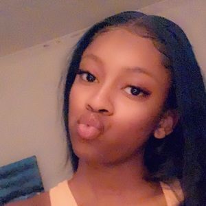 Meet your Posher, Hope